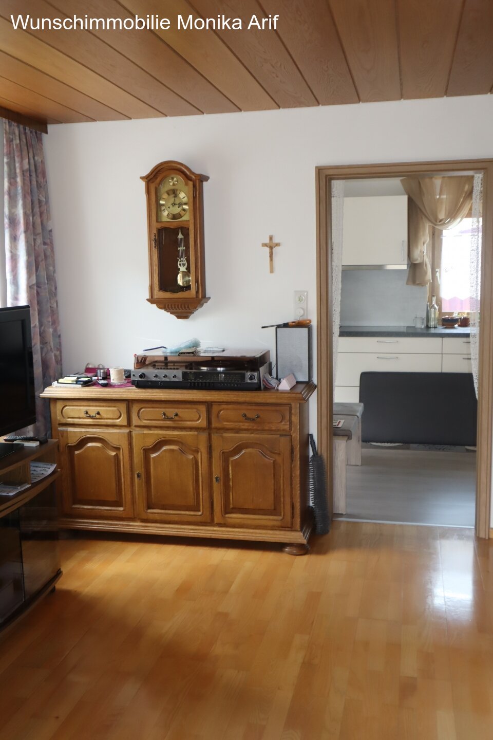 Wohnzimmer - Zugang Küche