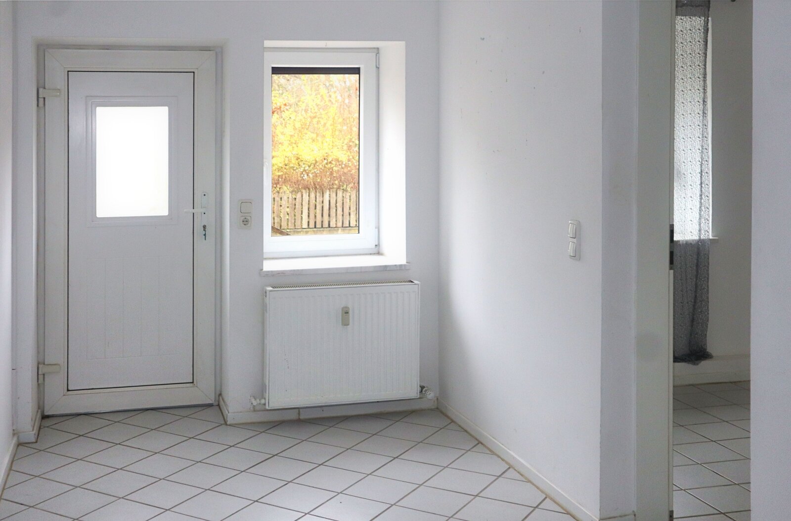 Whg 1) ELW Eingang Whg 1) ELW Eingang