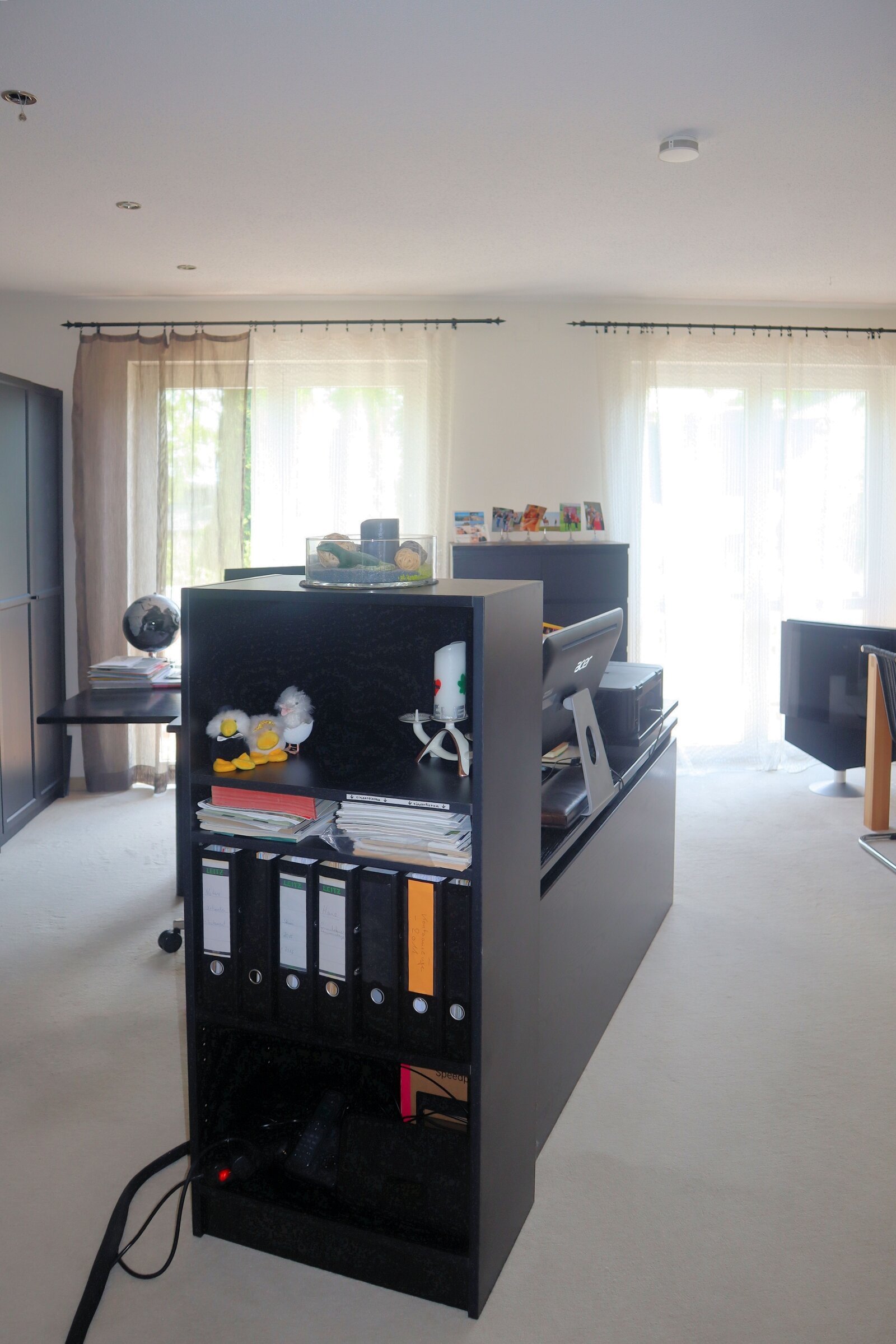 Schlafzimmer Südseite (derzeit Büro) Schlafzimmer Südseite (derzeit Büro)