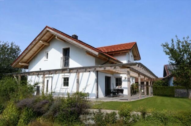 Tiefenbach: ++ WO RUHE ZUHAUSE IST ++ LICHTDURCHFLUTETES EFH MIT ELW & PV ++ IDYLLE NAHE PASSAU ++  